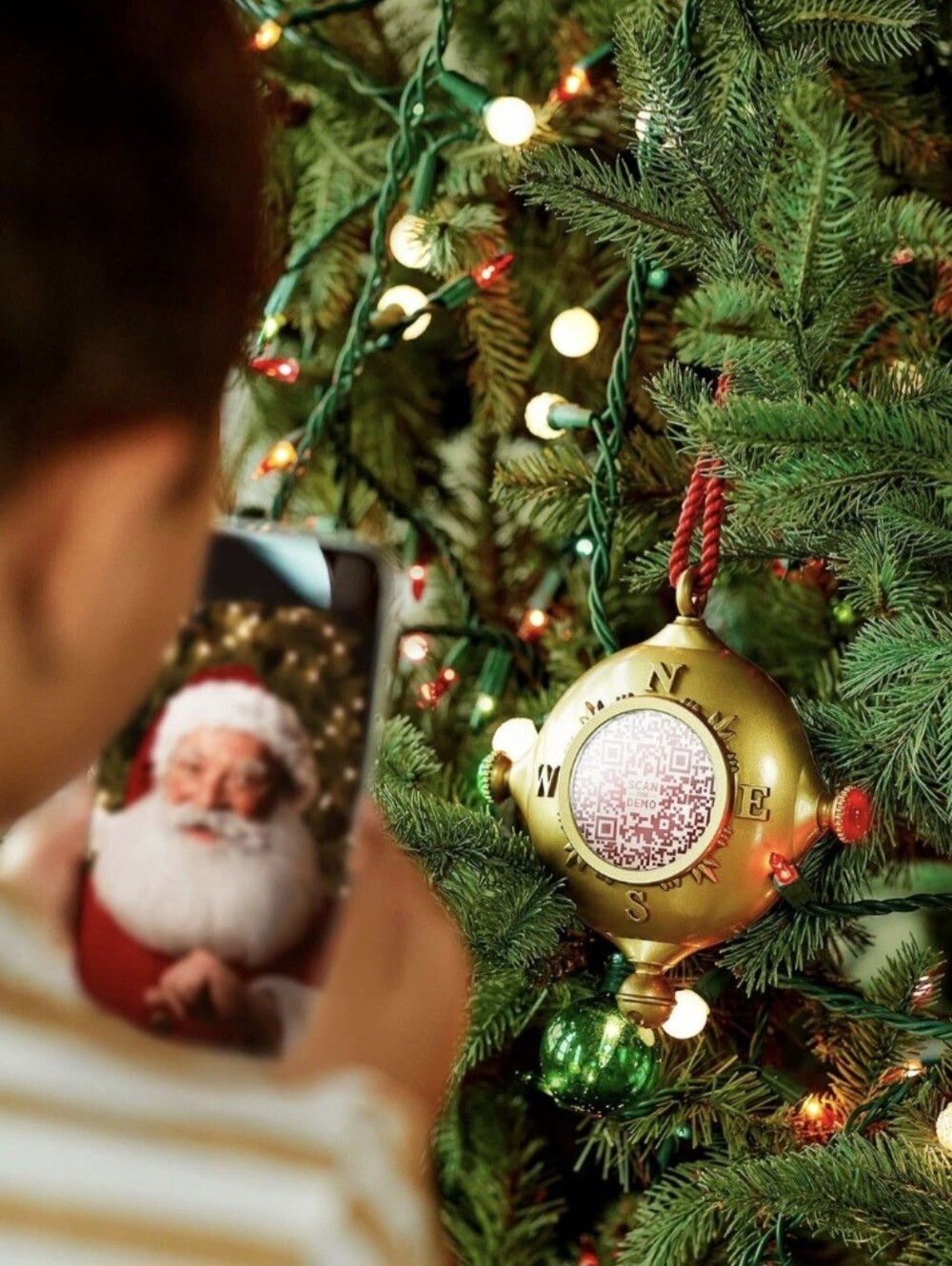 New From HALLMARK! Demdaco Gold Santa's Kindness Compass Ornament With Journal - Picture 5 of 5